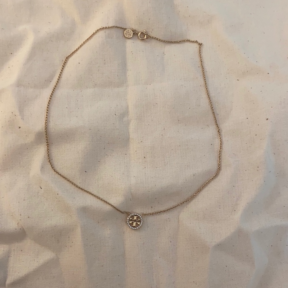 NWOT Tory Burch Pavé Logo Necklace Gold